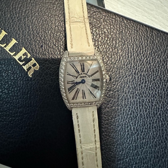 Franck Muller Geneve Women’s Watch and 2 extra bands - Picture 2 of 6